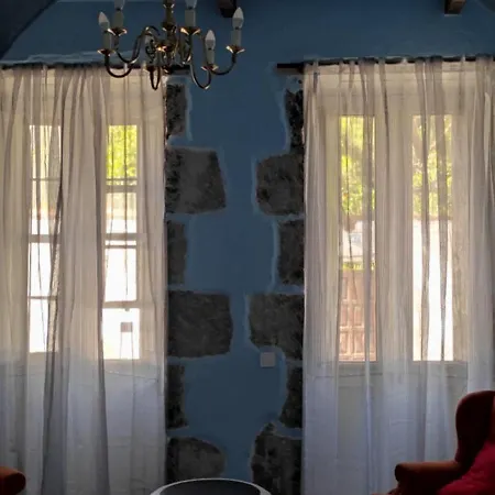 Апартаменты La Ballena Gris *